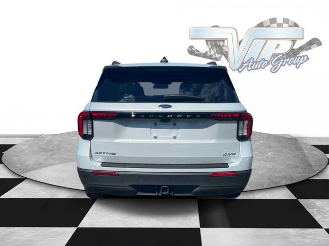 Used 2026 Ford Explorer Active AWD/4WD image 7