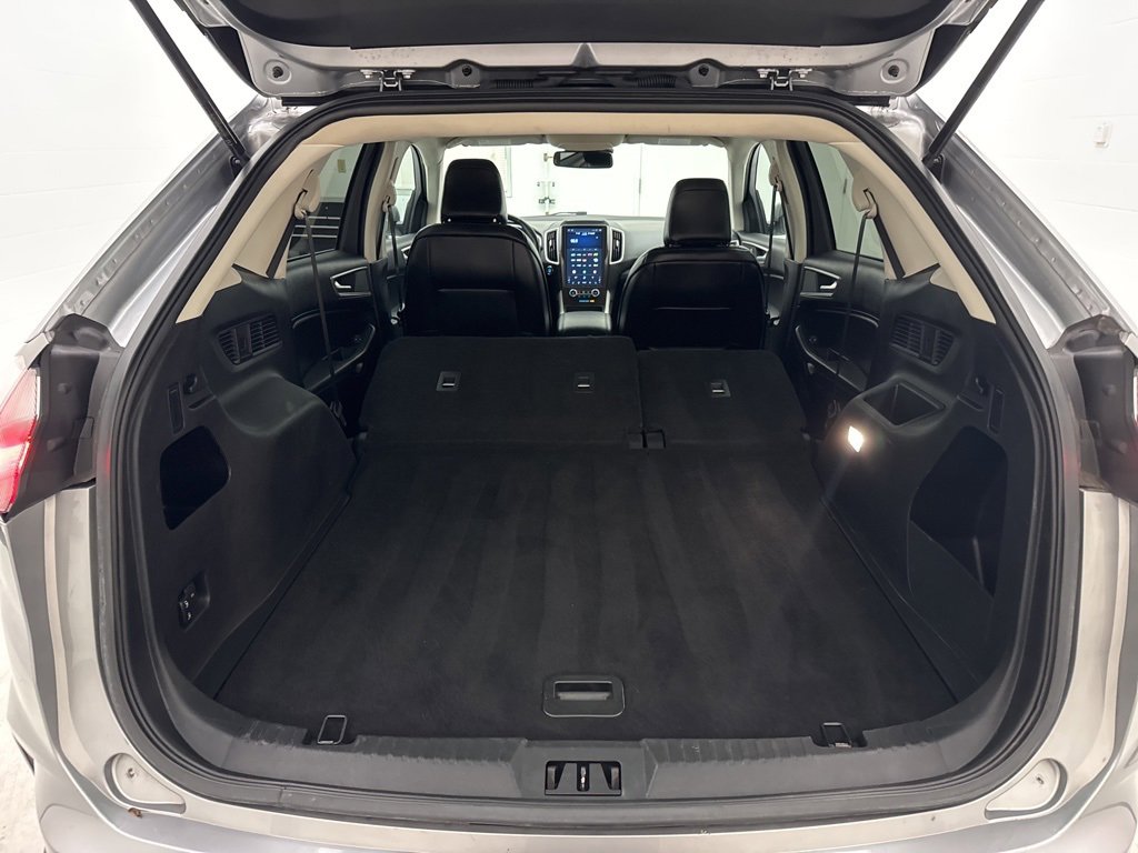 Used 2021 Ford Edge SEL image 11