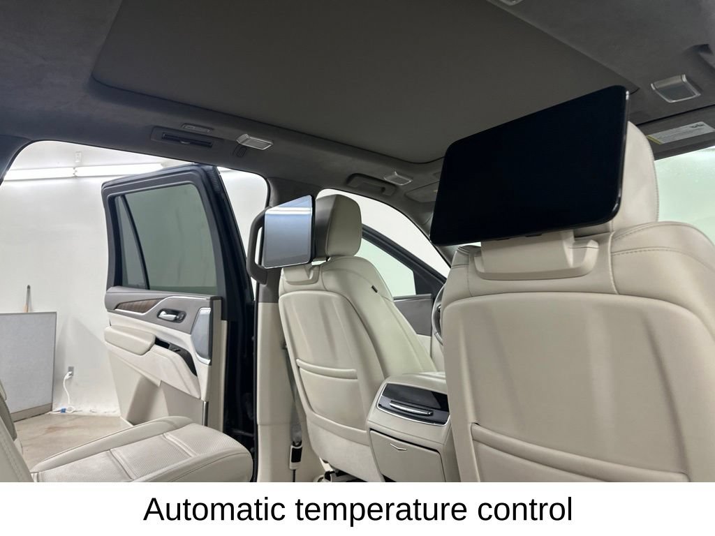 Used 2023 Cadillac Escalade Sport Platinum AWD/4WD image 25