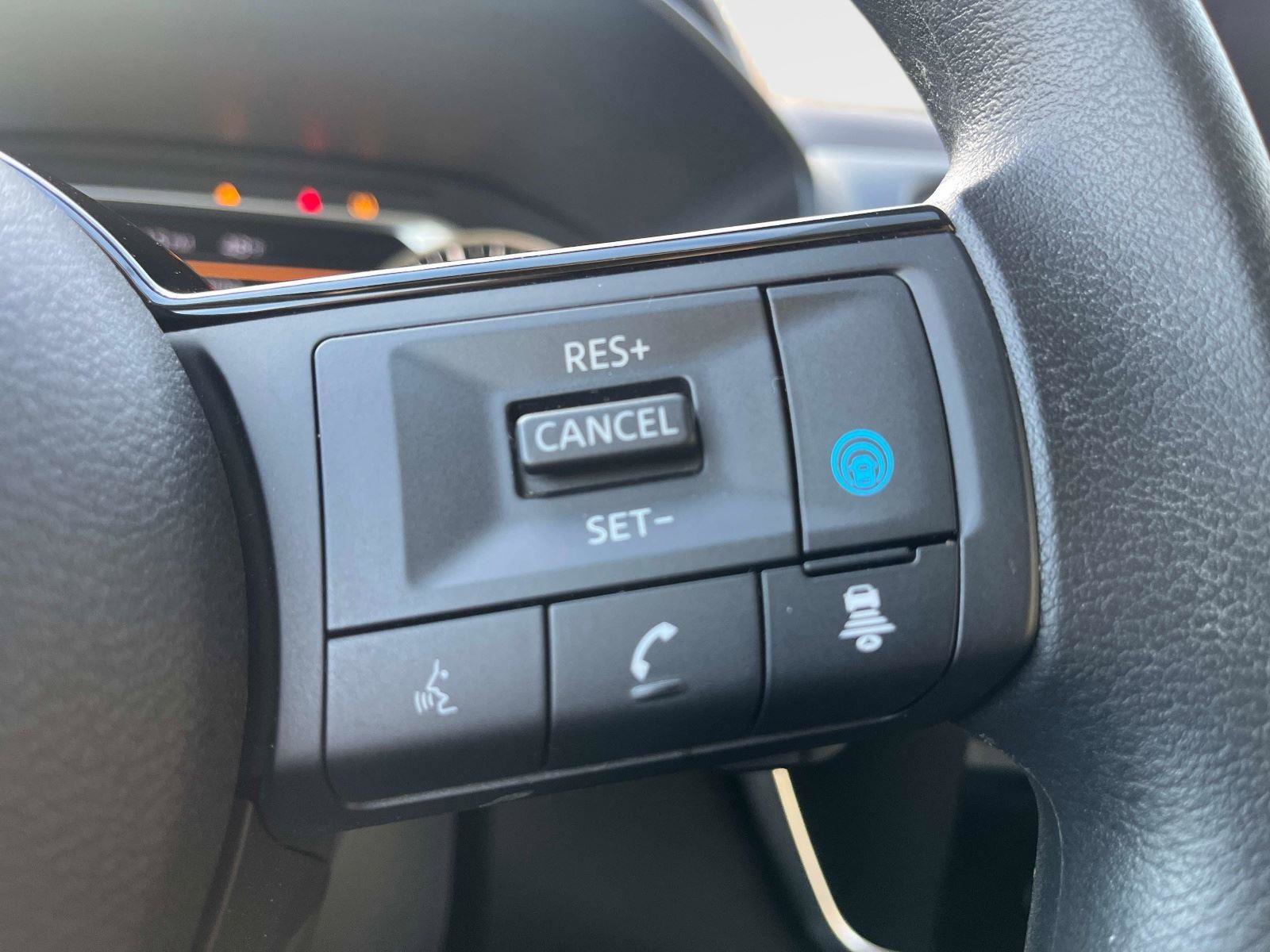 Certified 2023 Nissan Rogue SV image 26