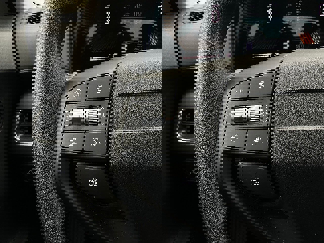 Used 2025 Kia K4 LXS image 34