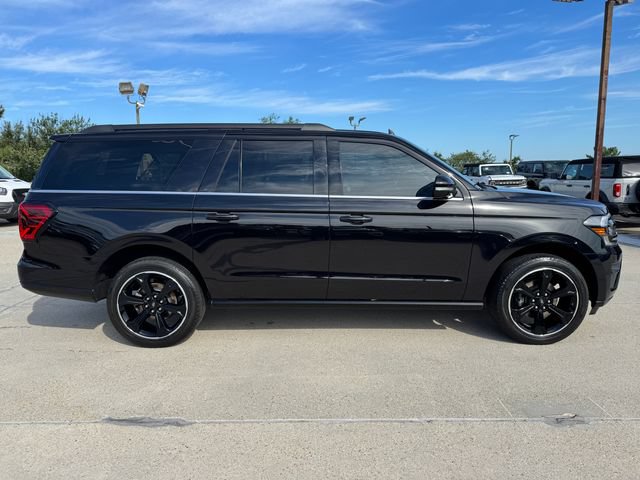 Used 2022 Ford Expedition Max Limited w/ Equipment Group 303A AWD/4WD image 4