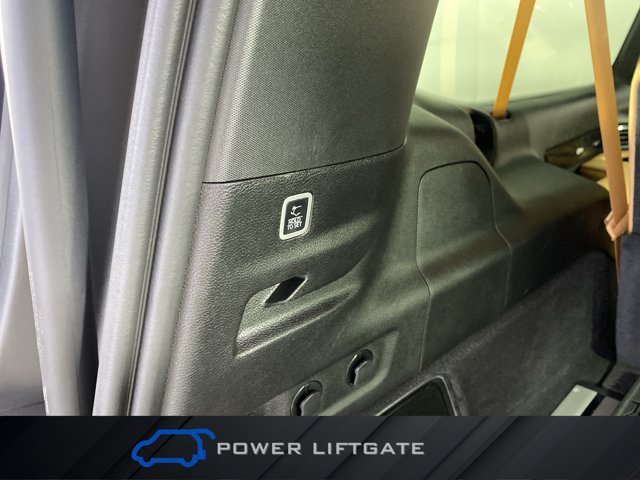 Used 2025 Jeep Grand Wagoneer L Series III w/ Rear Seat Video Group 1 AWD/4WD image 40