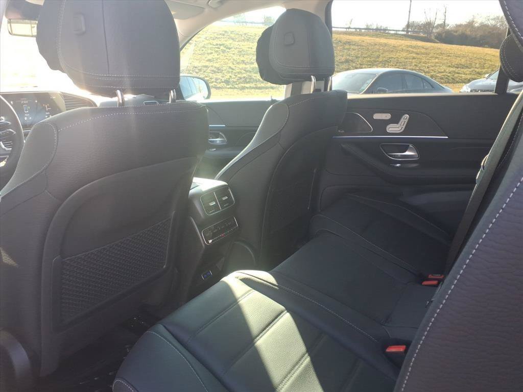 New 2026 Mercedes-Benz GLS 450 4MATIC image 23