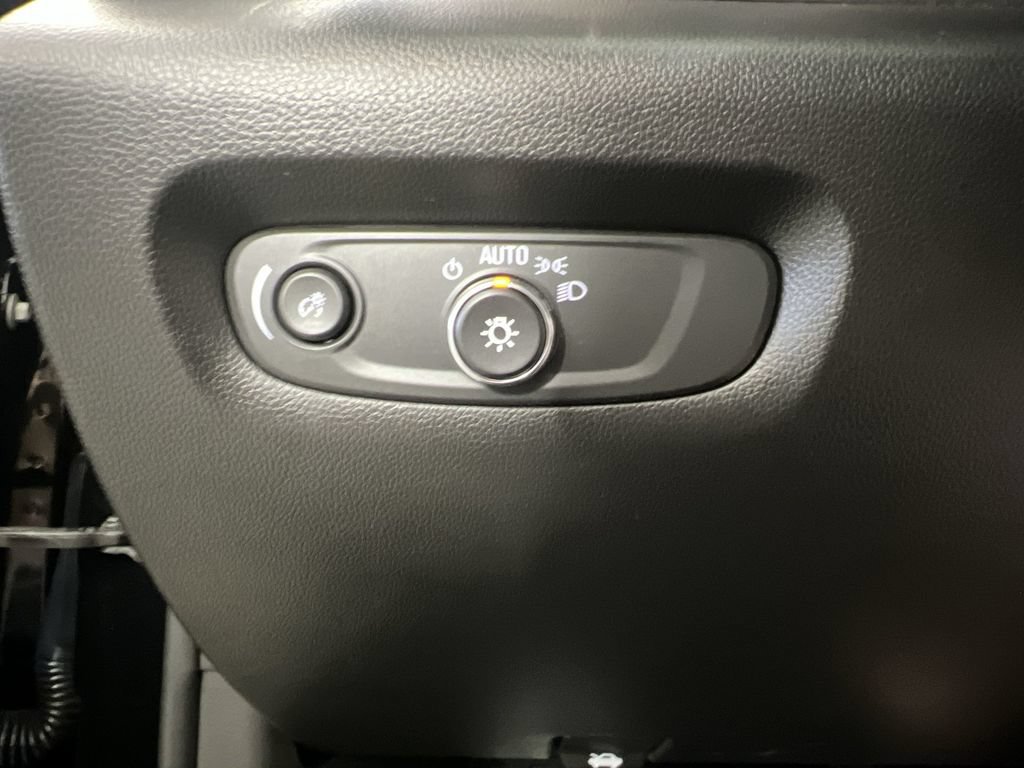 Certified 2023 Chevrolet Traverse LT AWD/4WD image 17