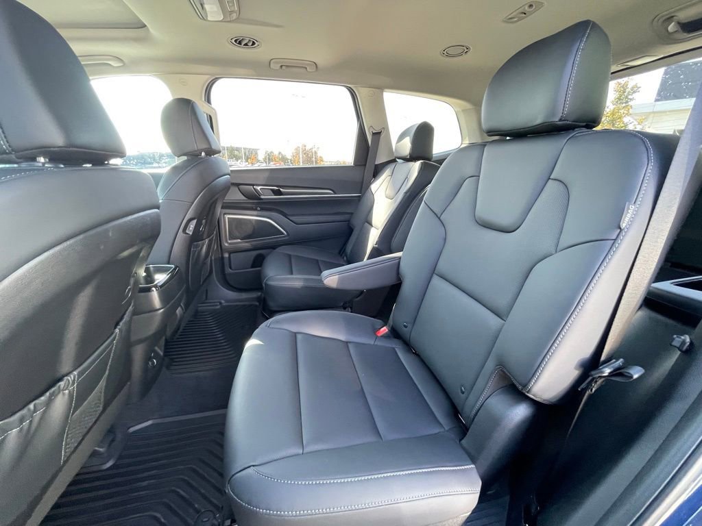 New 2025 Kia Telluride S image 28