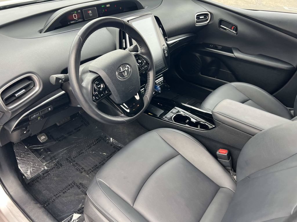 Used 2022 Toyota Prius Prime XLE FWD image 5