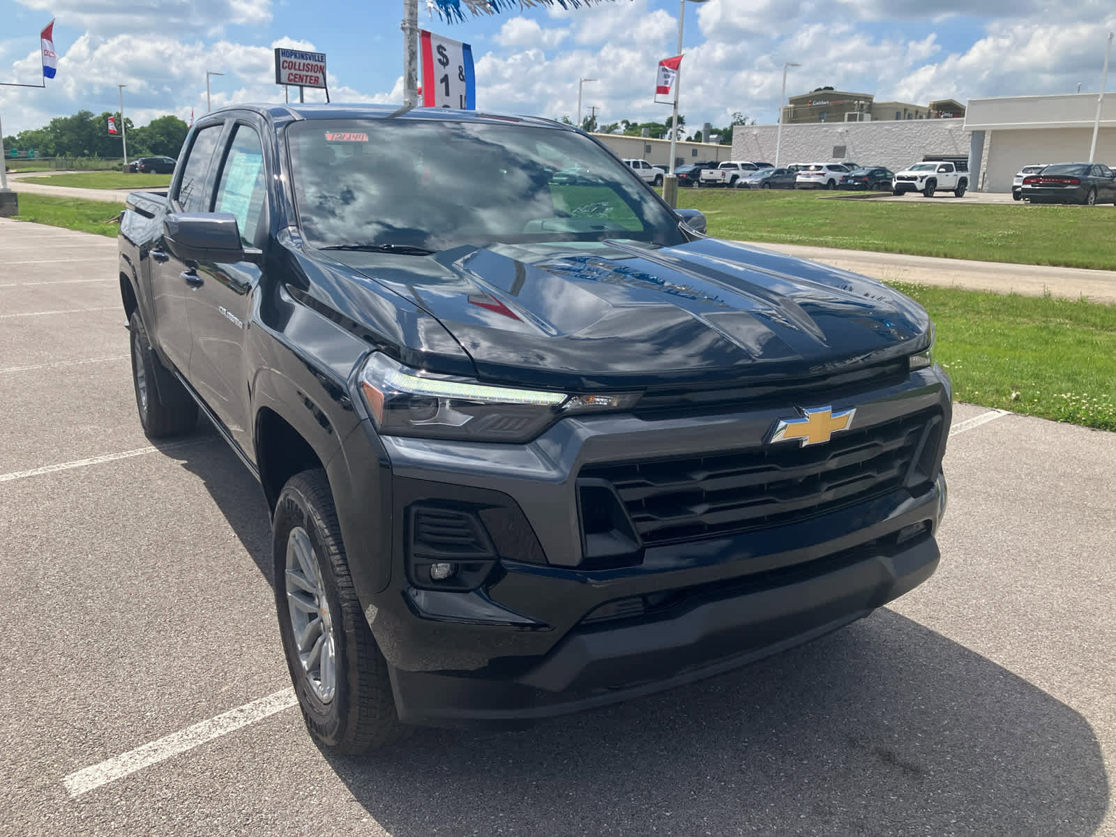 New 2026 Chevrolet Colorado LT w/ LT Convenience Package AWD/4WD image 1