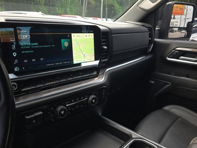 Used 2025 Chevrolet Silverado 2500 LTZ w/ LTZ Convenience Package AWD/4WD image 28