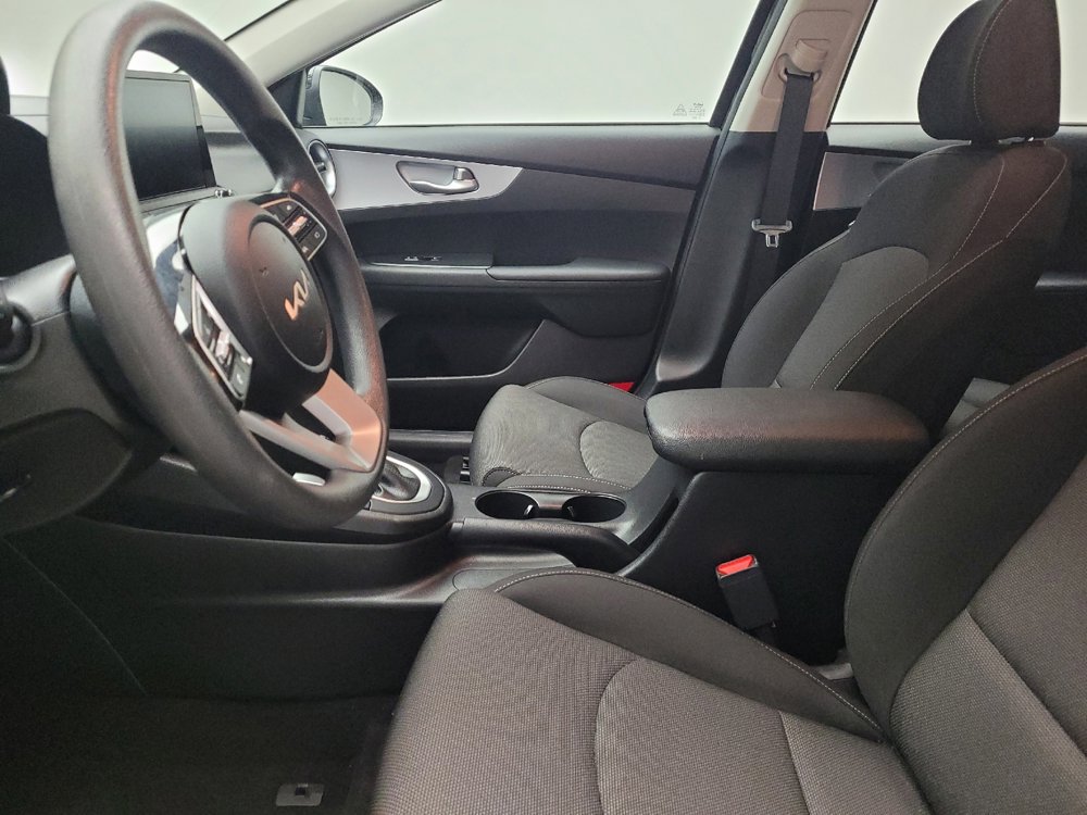 Used 2023 Kia Forte LXS image 17