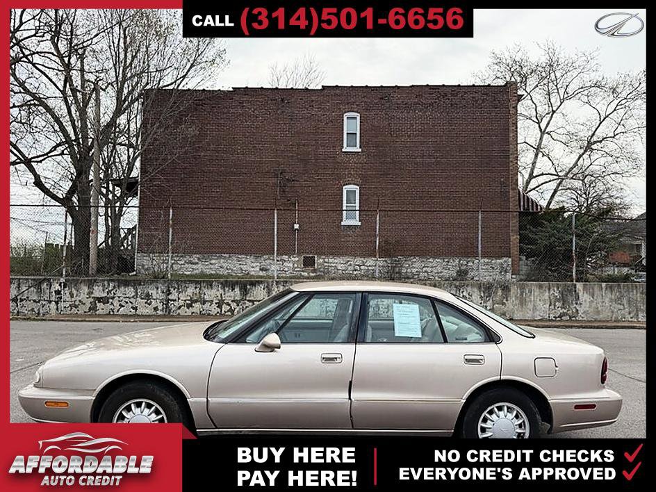 Used 1999 Oldsmobile 88 image 2