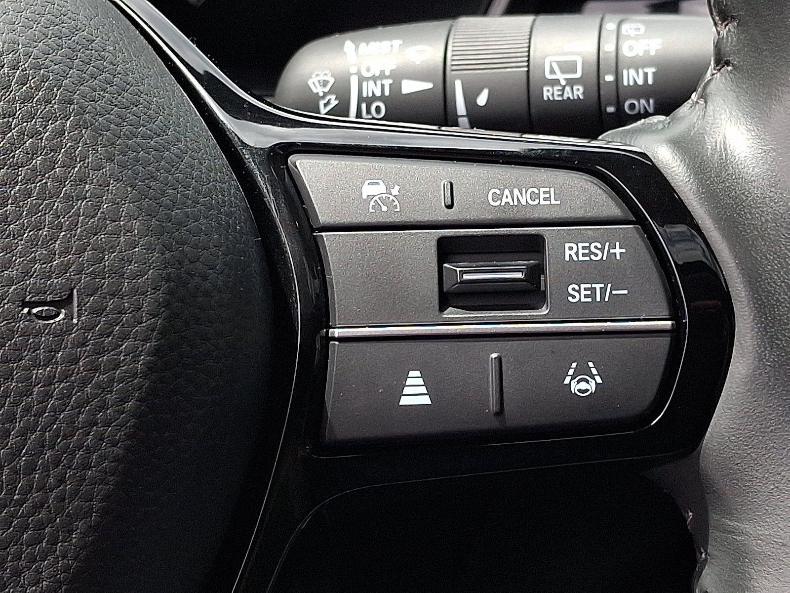 Used 2023 Honda CR-V EX-L image 24