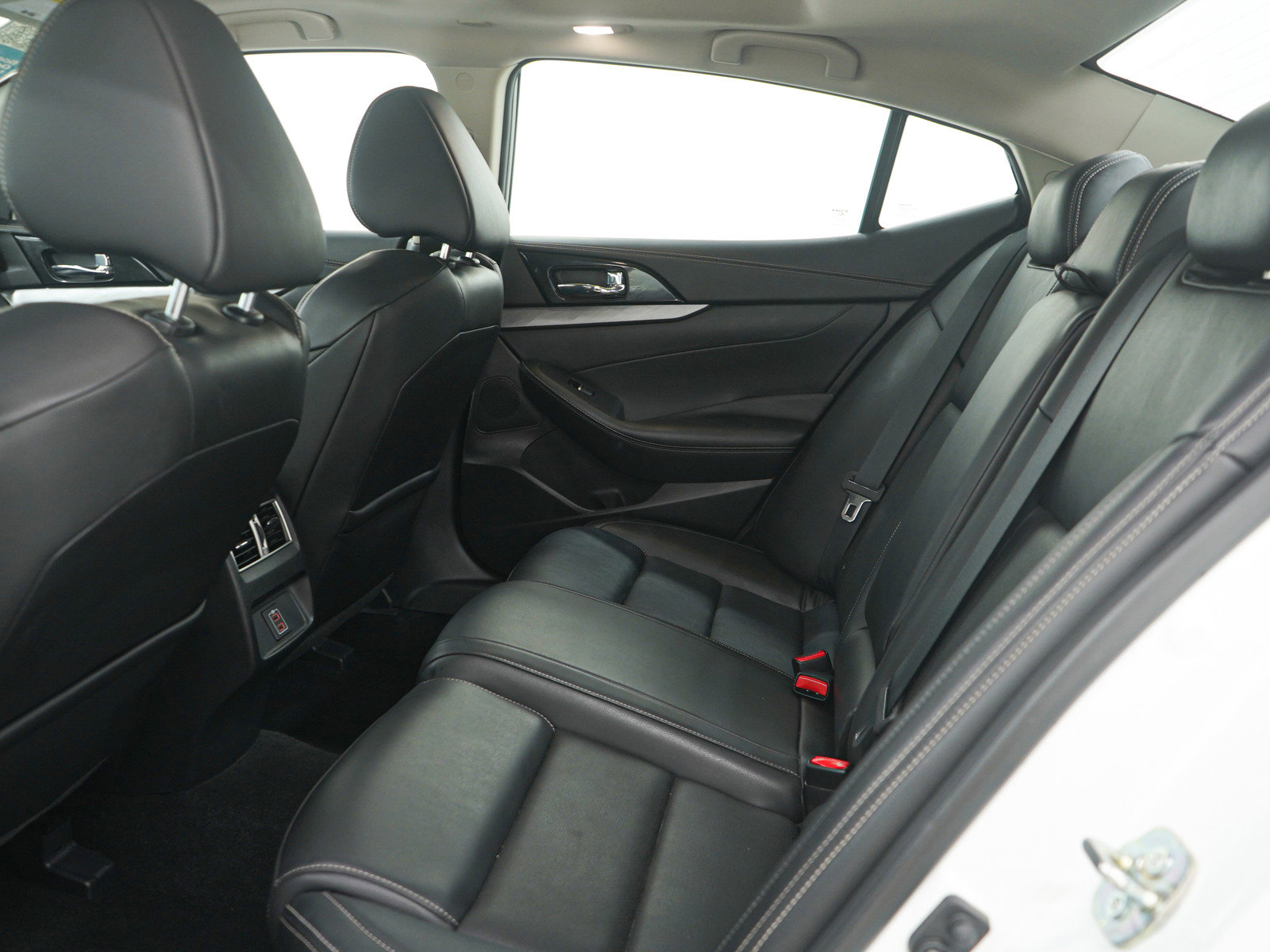 Used 2018 Nissan Maxima 3.5 SL image 13