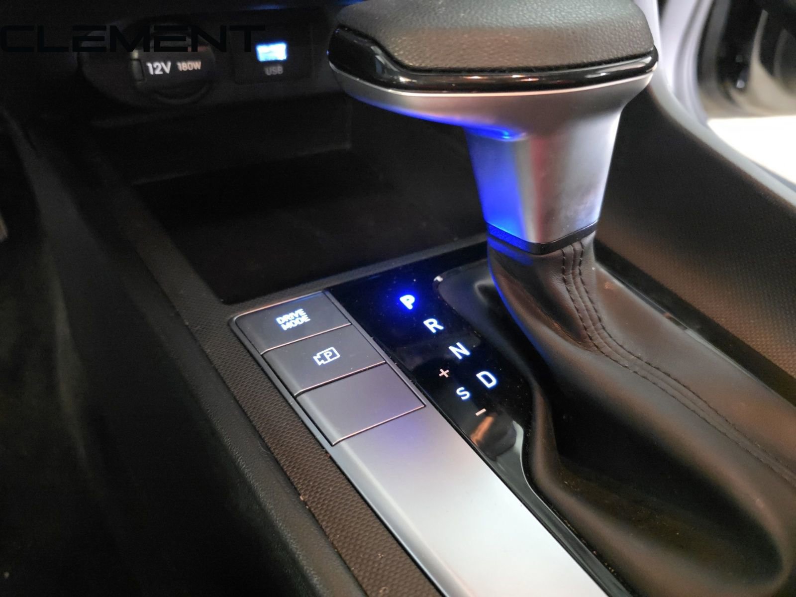 Used 2025 Hyundai Elantra SE image 23