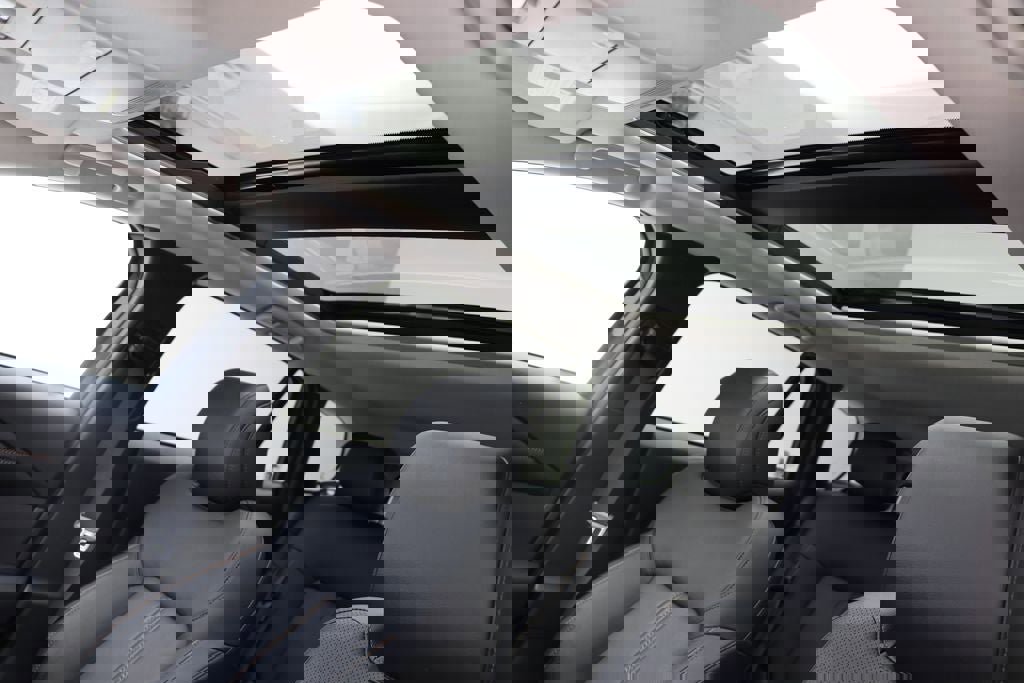 Used 2025 MAZDA CX-50 2.5 Hybrid w/ Premium Plus Pkg image 16