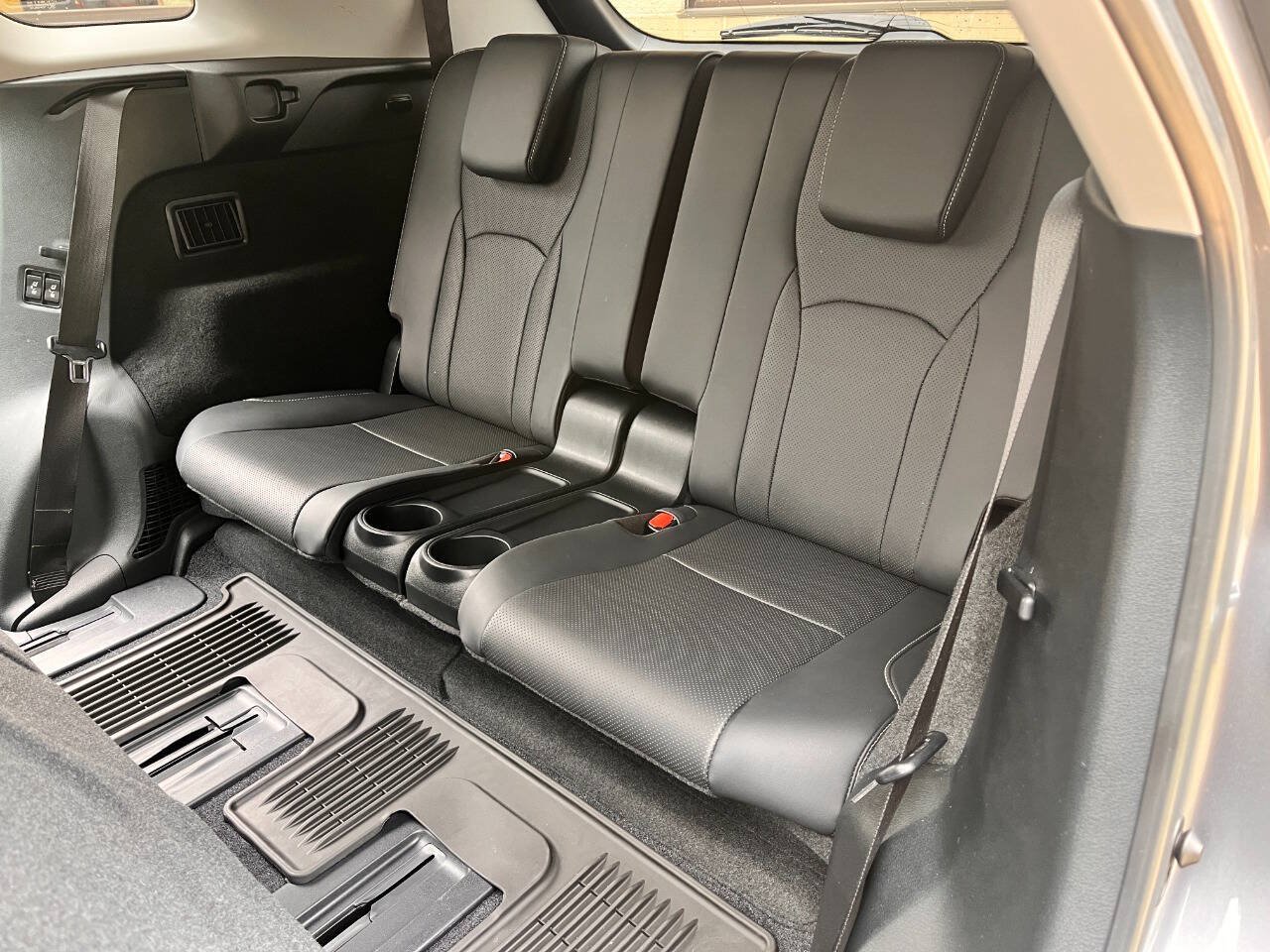 Used 2021 Lexus RX 350L Premium w/ Premium Package AWD/4WD image 20