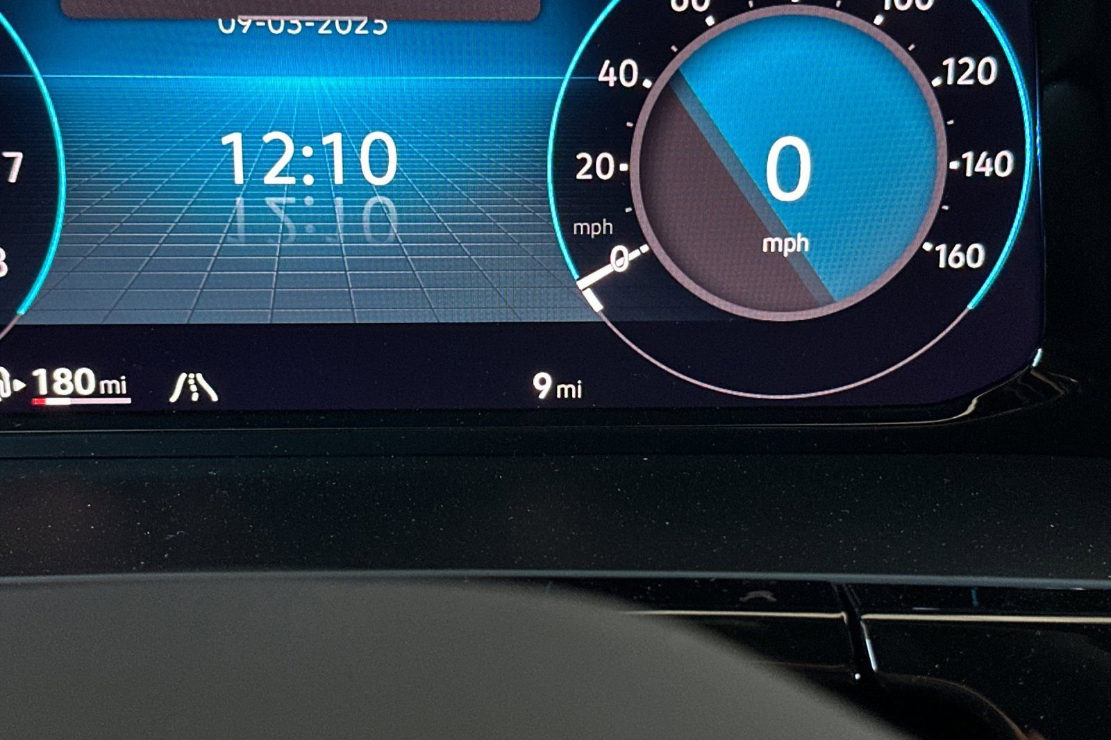 New 2026 Volkswagen Atlas Cross Sport SEL Premium R-Line image 28