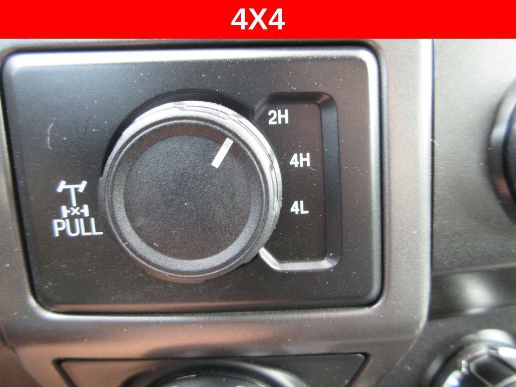 Used 2019 Ford F150 XLT w/ Equipment Group 302A Luxury AWD/4WD image 19