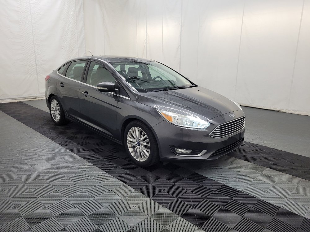 Used 2017 Ford Focus Titanium FWD image 13