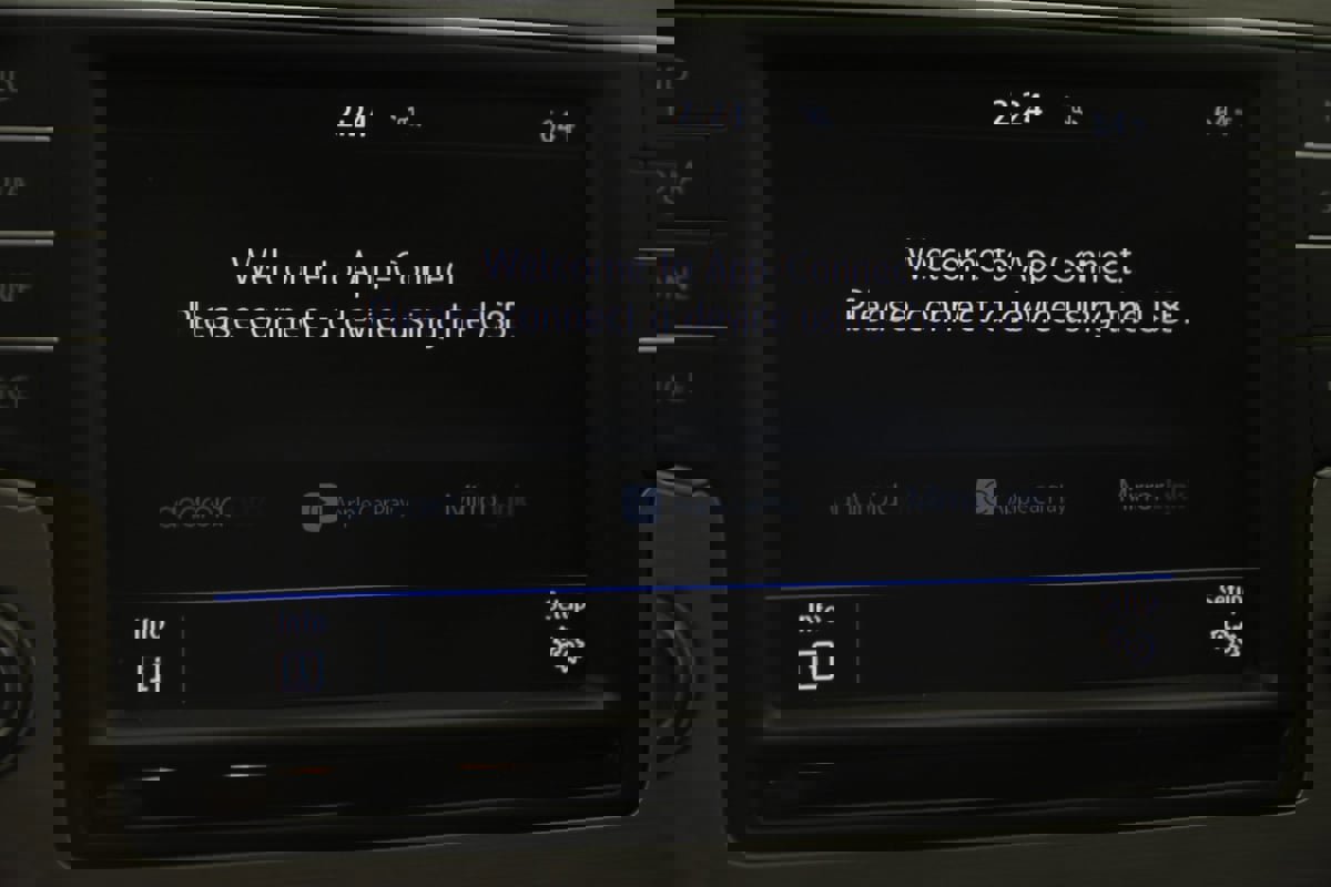 Used 2017 Volkswagen Golf Wolfsburg Edition image 30