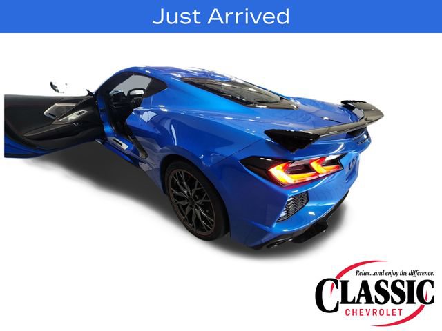 Used 2026 Chevrolet Corvette Stingray Preferred Cpe w/ Z51 Performance Package RWD image 9