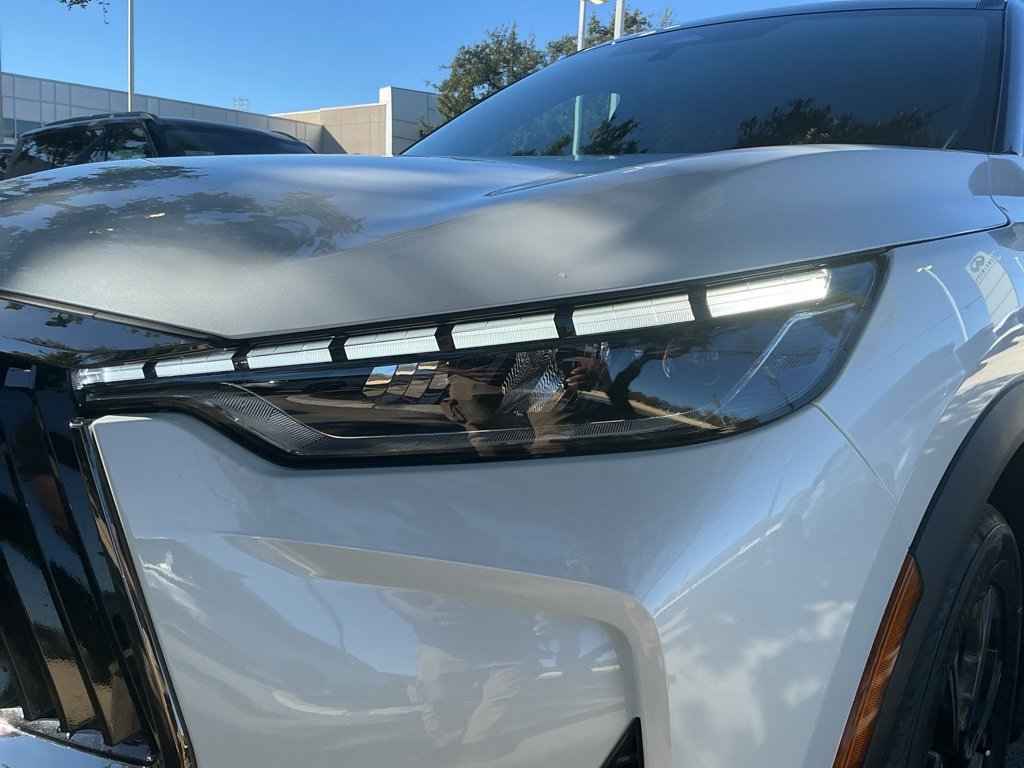 New 2026 INFINITI QX60 Autograph w/ Dark Cargo Package image 8