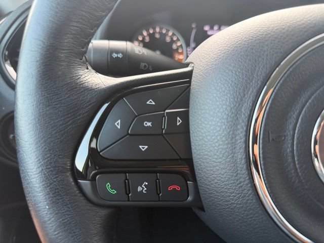 Used 2017 Jeep Renegade Altitude AWD/4WD image 16