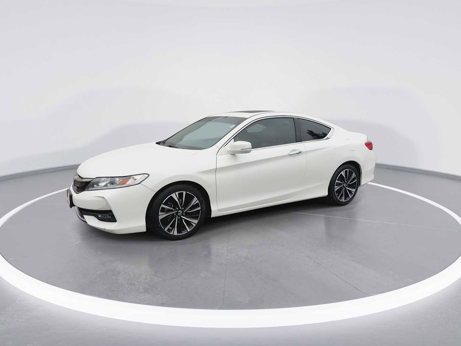 Used 2016 Honda Accord EX image 4