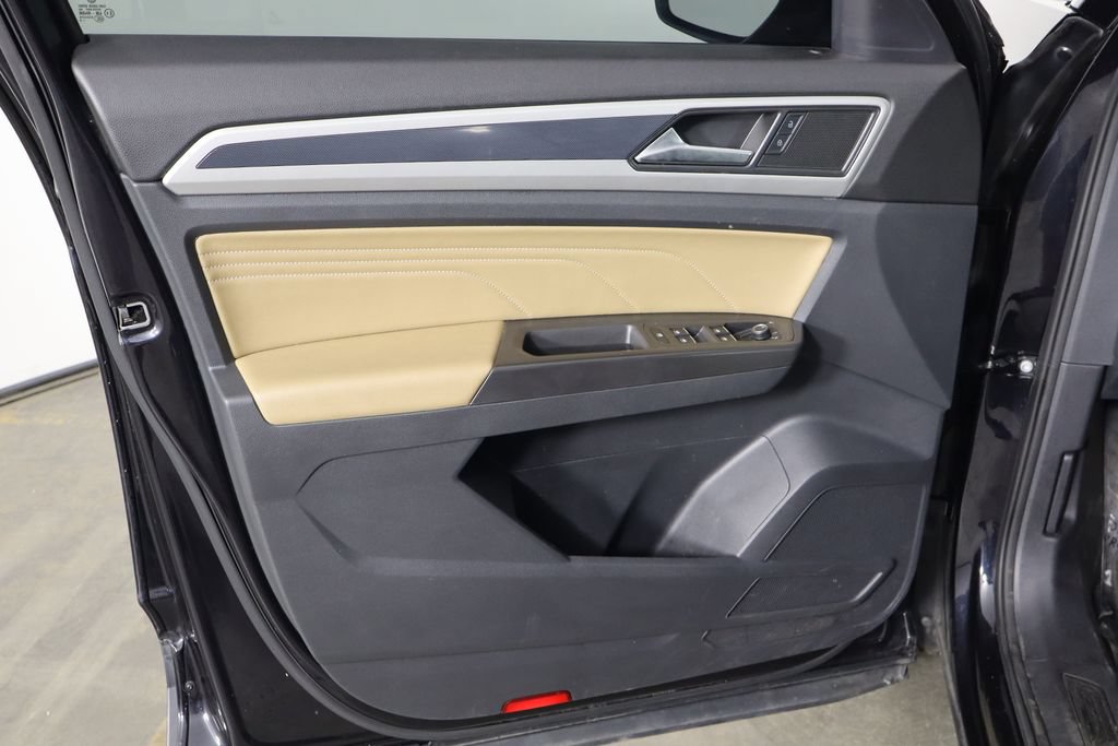 Used 2022 Volkswagen Atlas Cross Sport SE AWD/4WD image 18