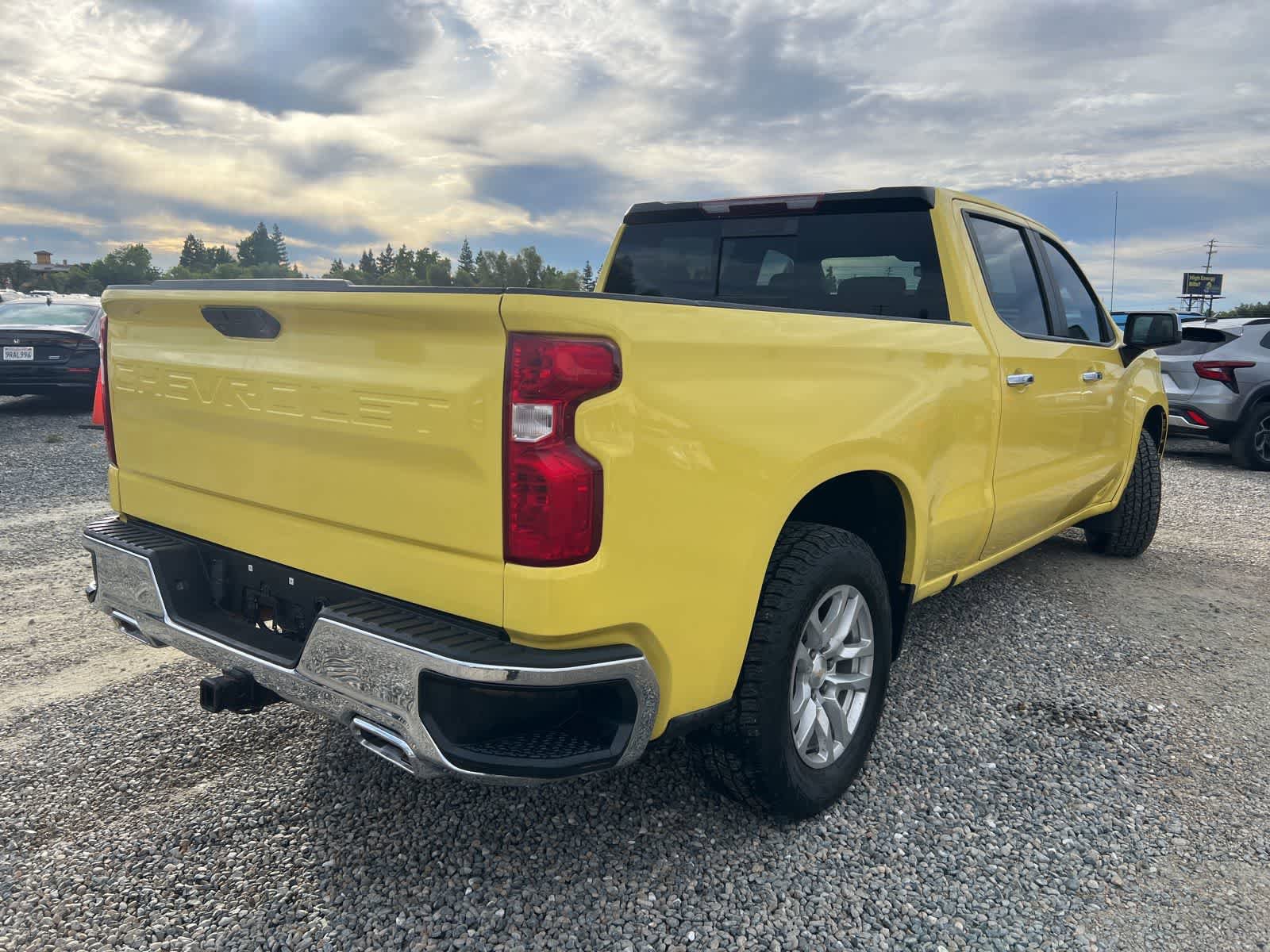 Used 2019 Chevrolet Silverado 1500 LT w/ All-Star Edition AWD/4WD image 5