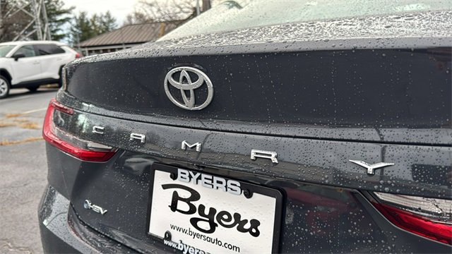Used 2025 Toyota Camry LE image 32