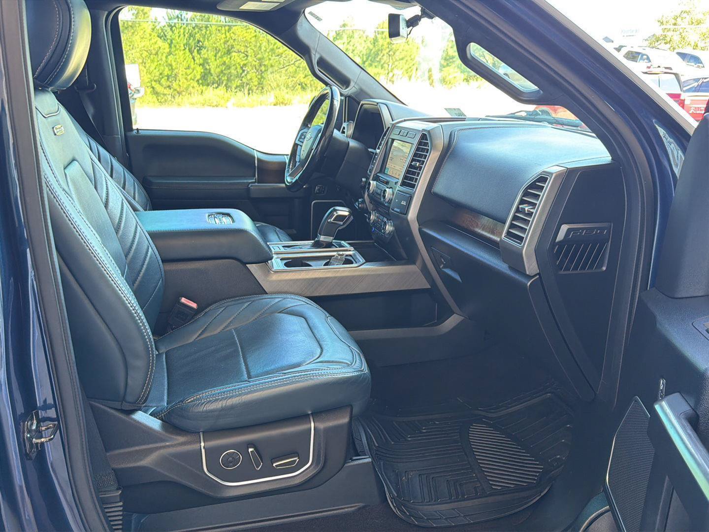 Used 2018 Ford F150 Limited w/ Trailer Tow Package RWD image 14