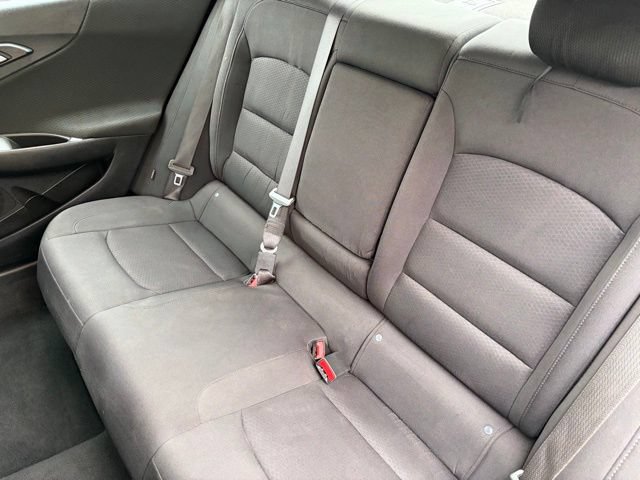 Used 2021 Chevrolet Malibu LT FWD image 28