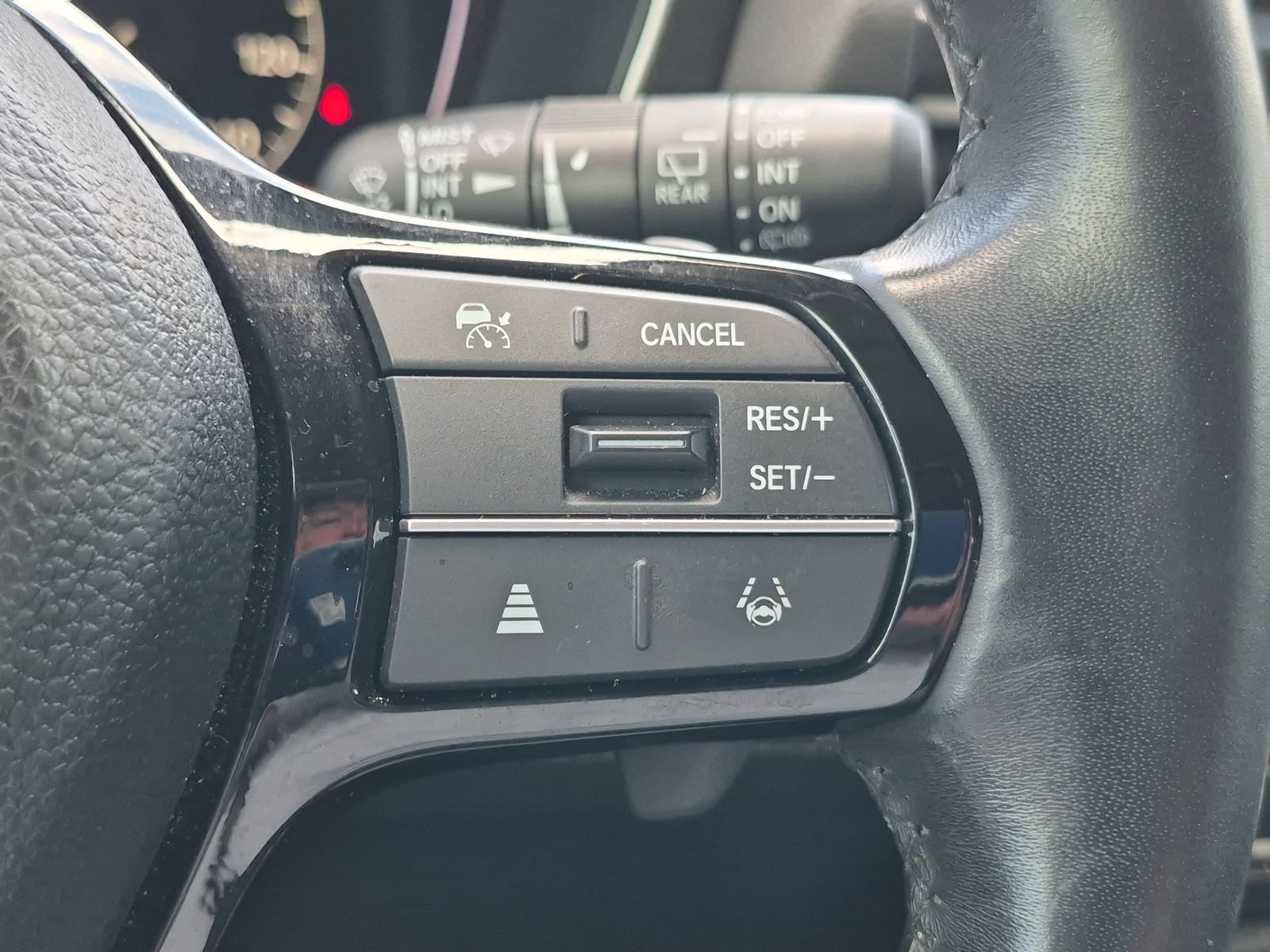 Used 2023 Honda Pilot Touring image 10