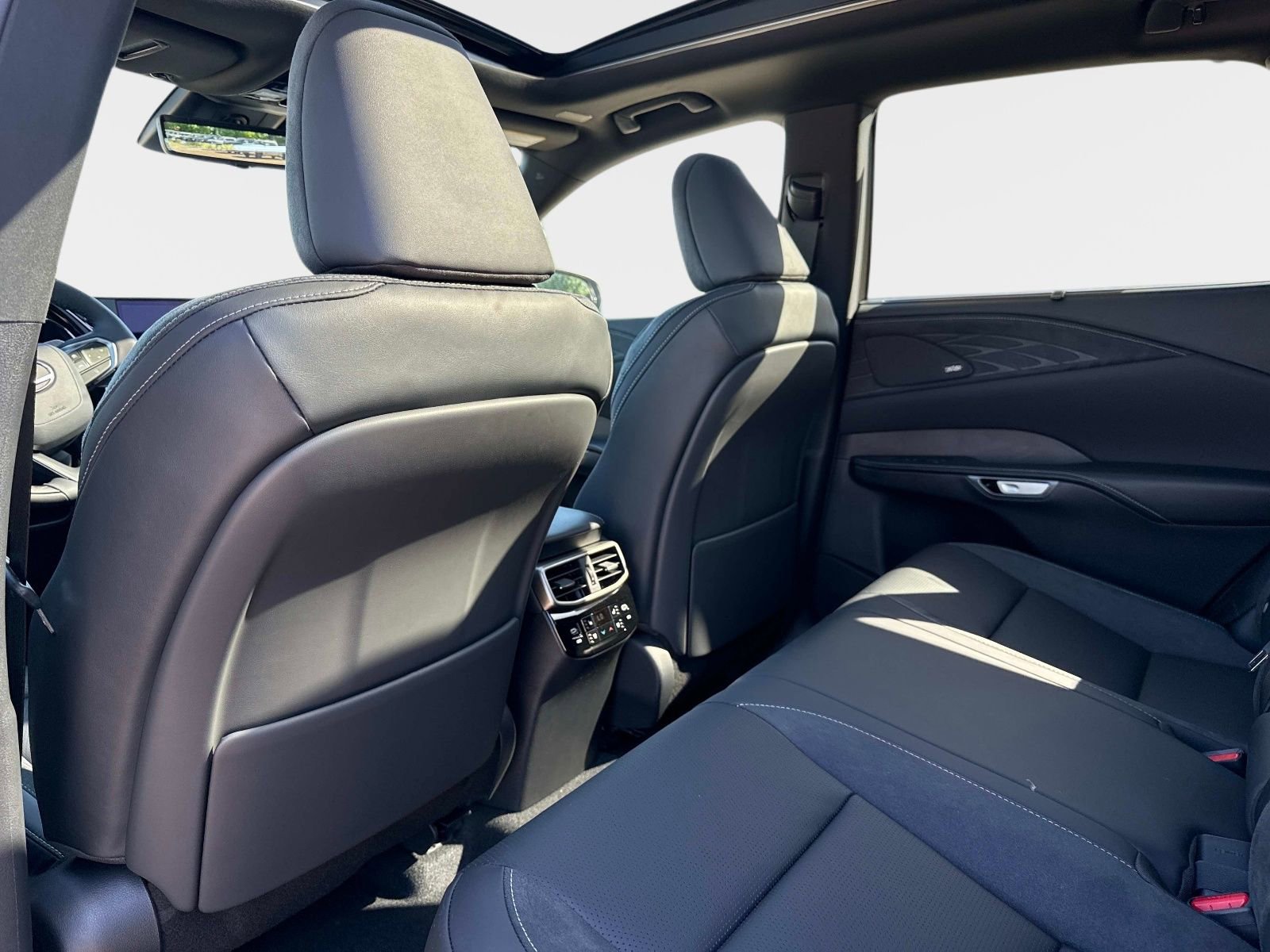 New 2026 Lexus RX 350 FWD image 13