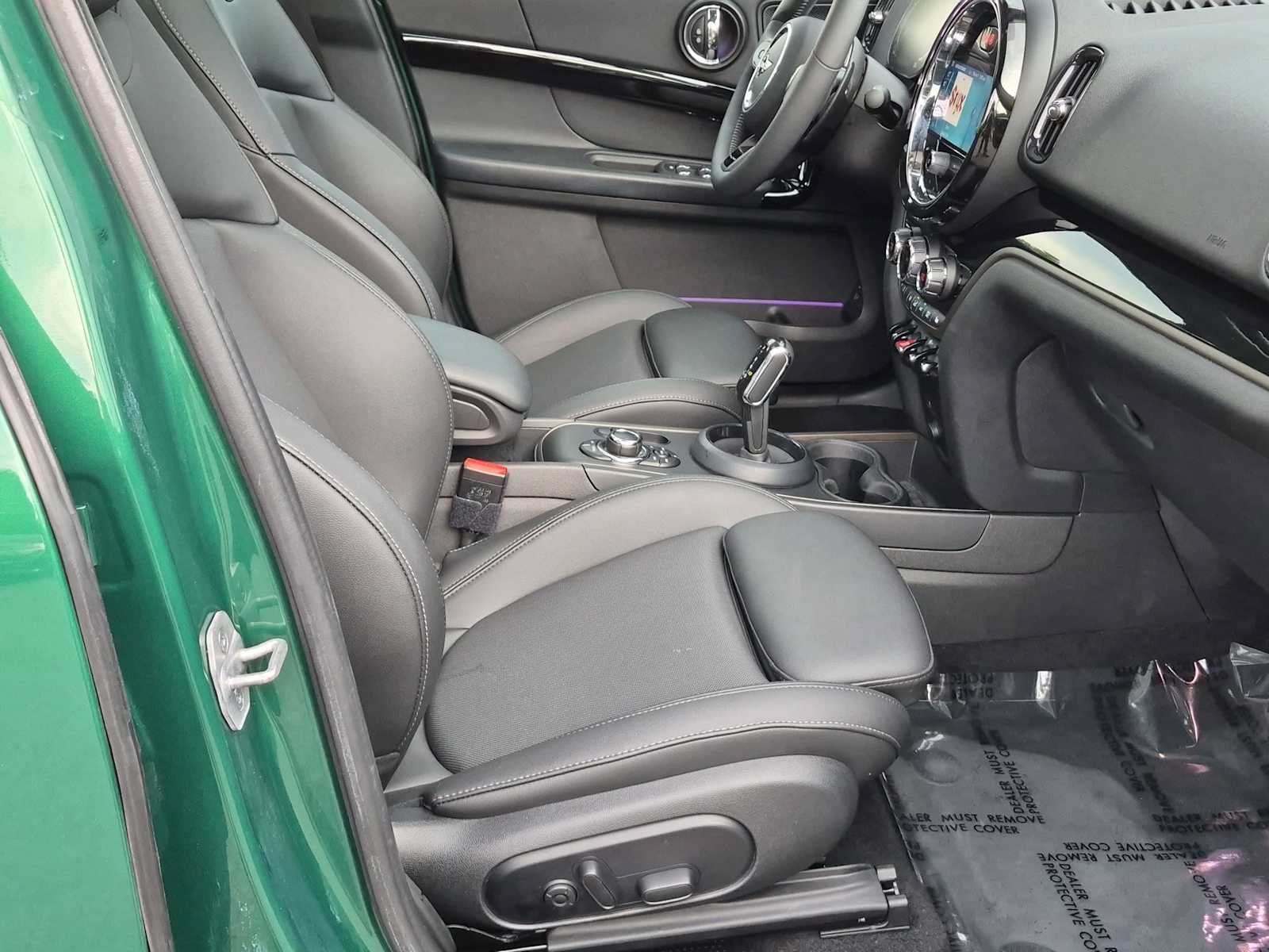 Used 2024 MINI Cooper Countryman S w/ Premium Package FWD image 23