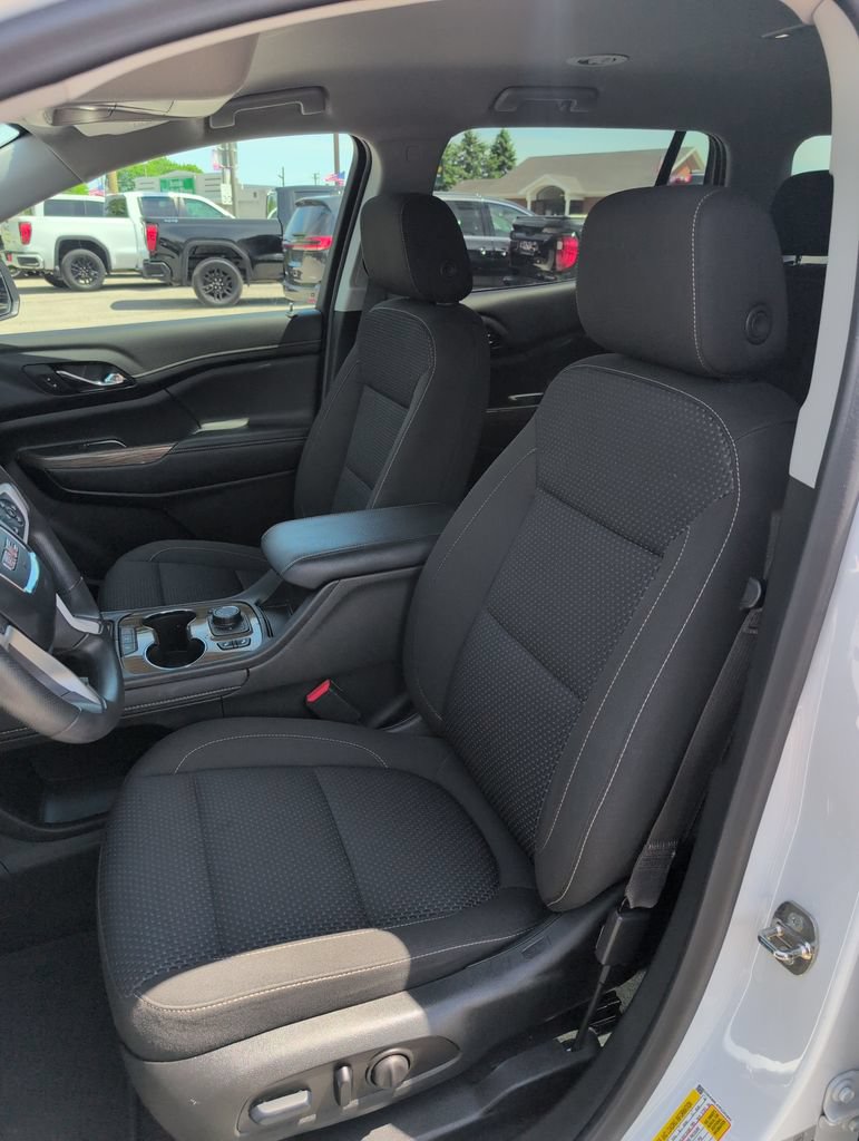 Used 2023 GMC Acadia SLE w/ Driver Convenience Package AWD/4WD image 11