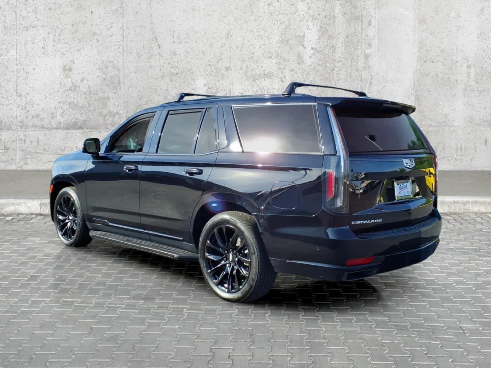 Used 2022 Cadillac Escalade Sport w/ Touring Package AWD/4WD image 9