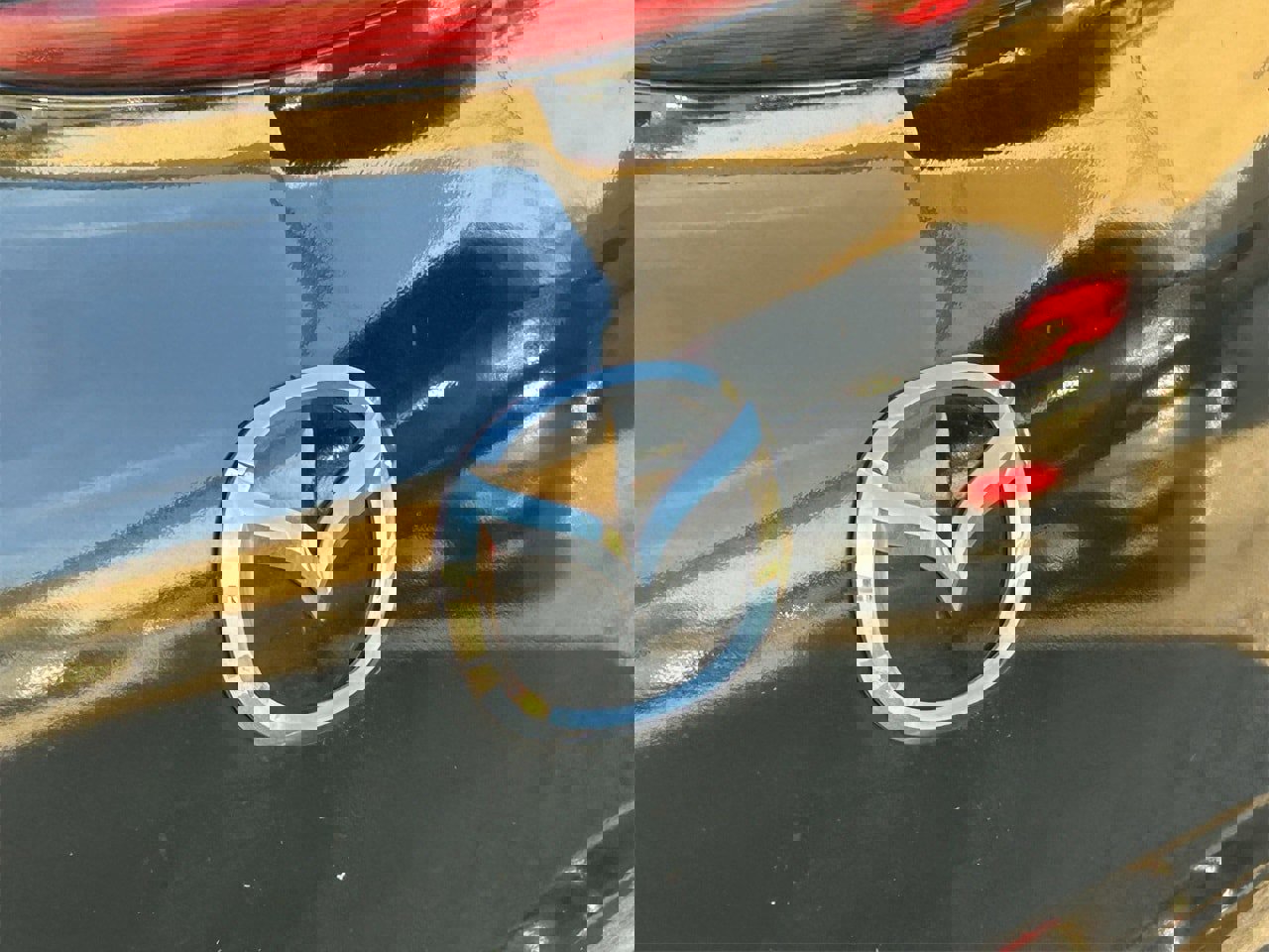 Used 2010 MAZDA MAZDA3 i Touring image 5