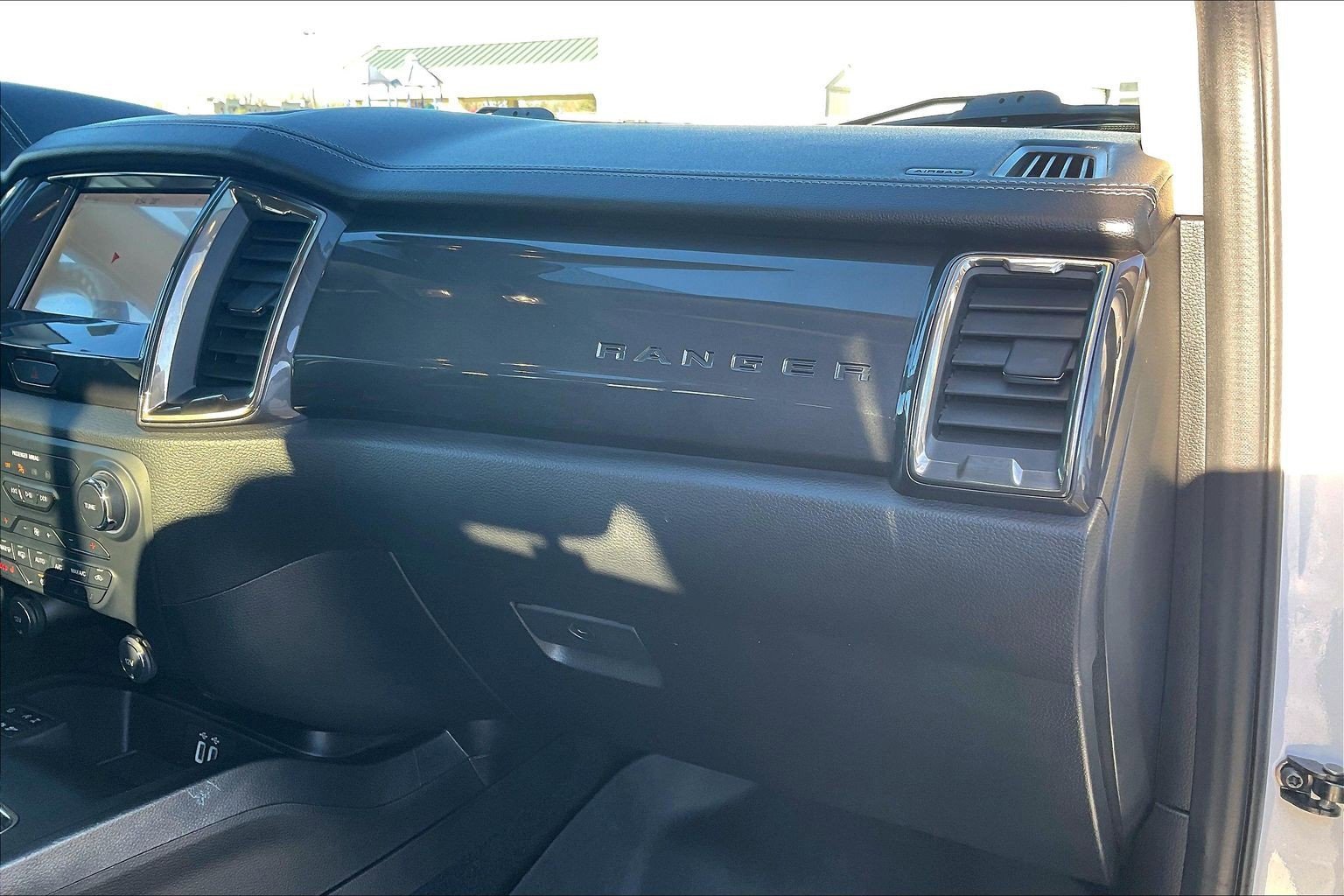 Used 2020 Ford Ranger Lariat w/ Equipment Group 501A Mid image 15