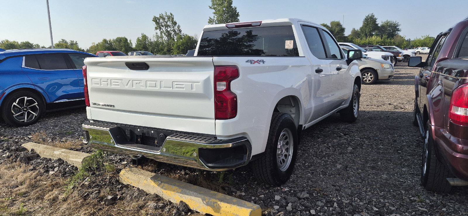 Used 2020 Chevrolet Silverado 1500 W/T w/ WT Value Package AWD/4WD image 3