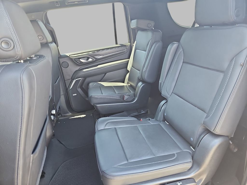 Certified 2021 GMC Yukon XL Denali w/ Denali Premium Package AWD/4WD image 19