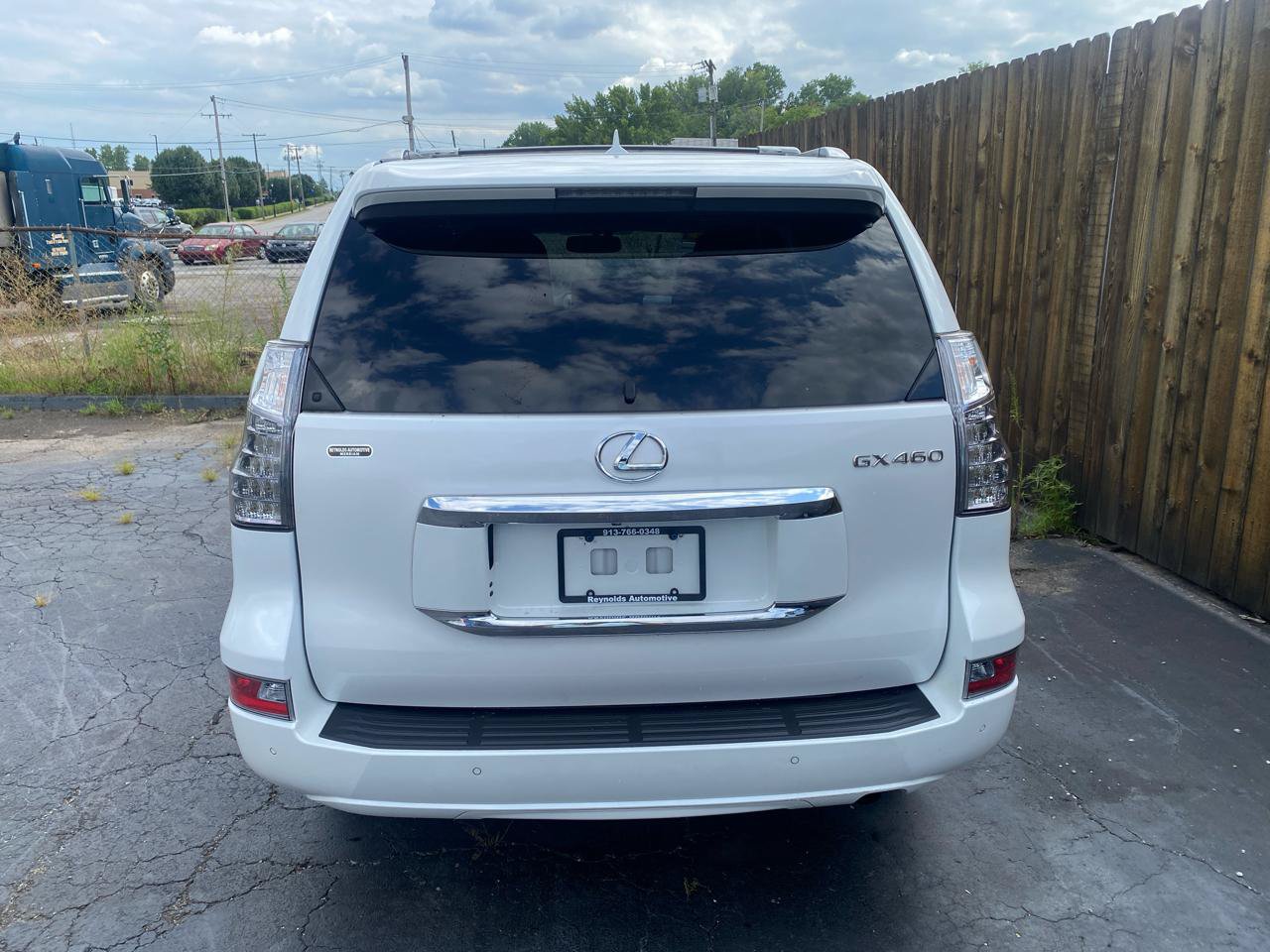 Used 2014 Lexus GX 460 w/ Premium Package AWD/4WD image 8