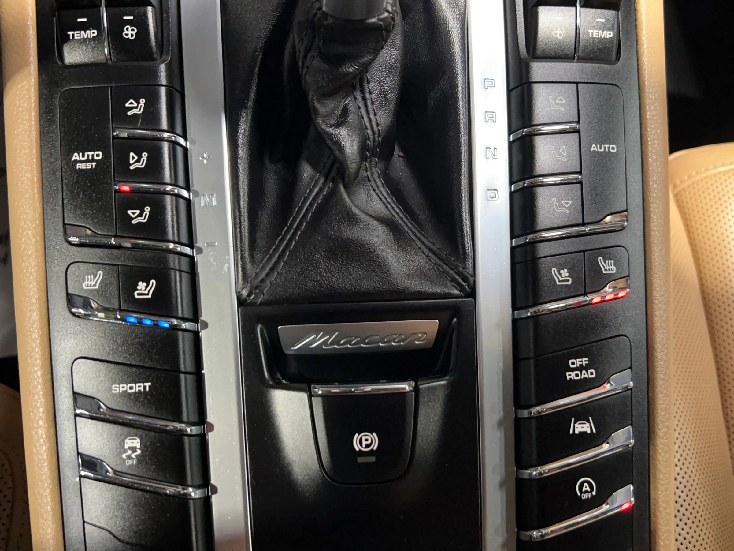 Used 2017 Porsche Macan S image 38