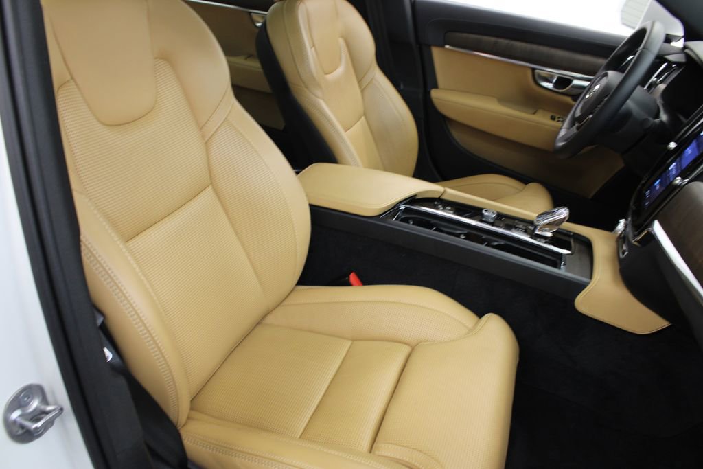 Used 2023 Volvo S90 B6 Ultimate w/ Protection Package Premier image 26