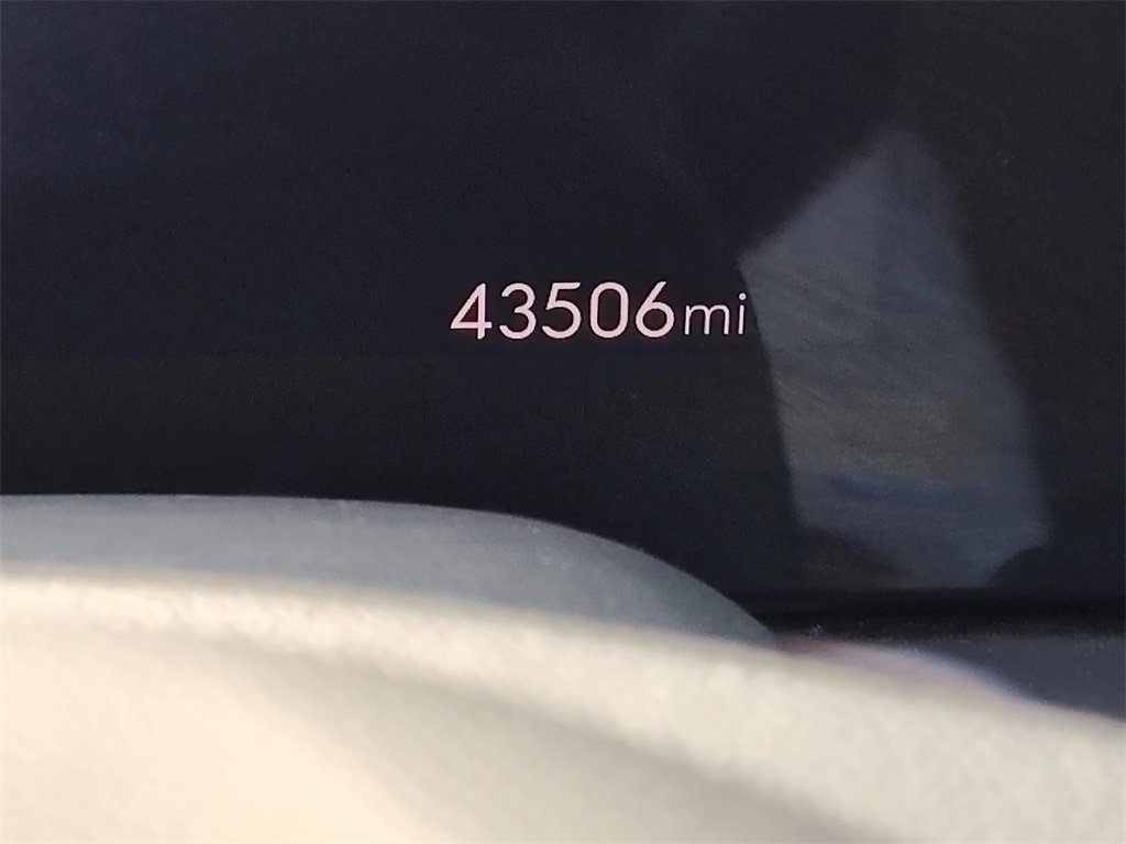 Used 2024 Buick Encore GX Sport Touring w/ Comfort Package image 37