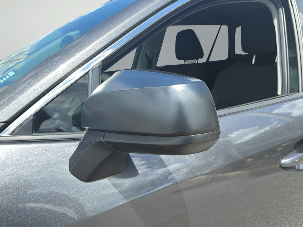 Used 2021 Toyota RAV4 LE AWD/4WD image 25