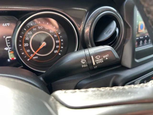 Certified 2022 Jeep Gladiator Sport image 24