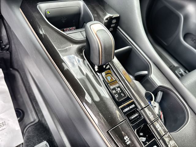 Used 2025 Toyota Crown Signia image 28