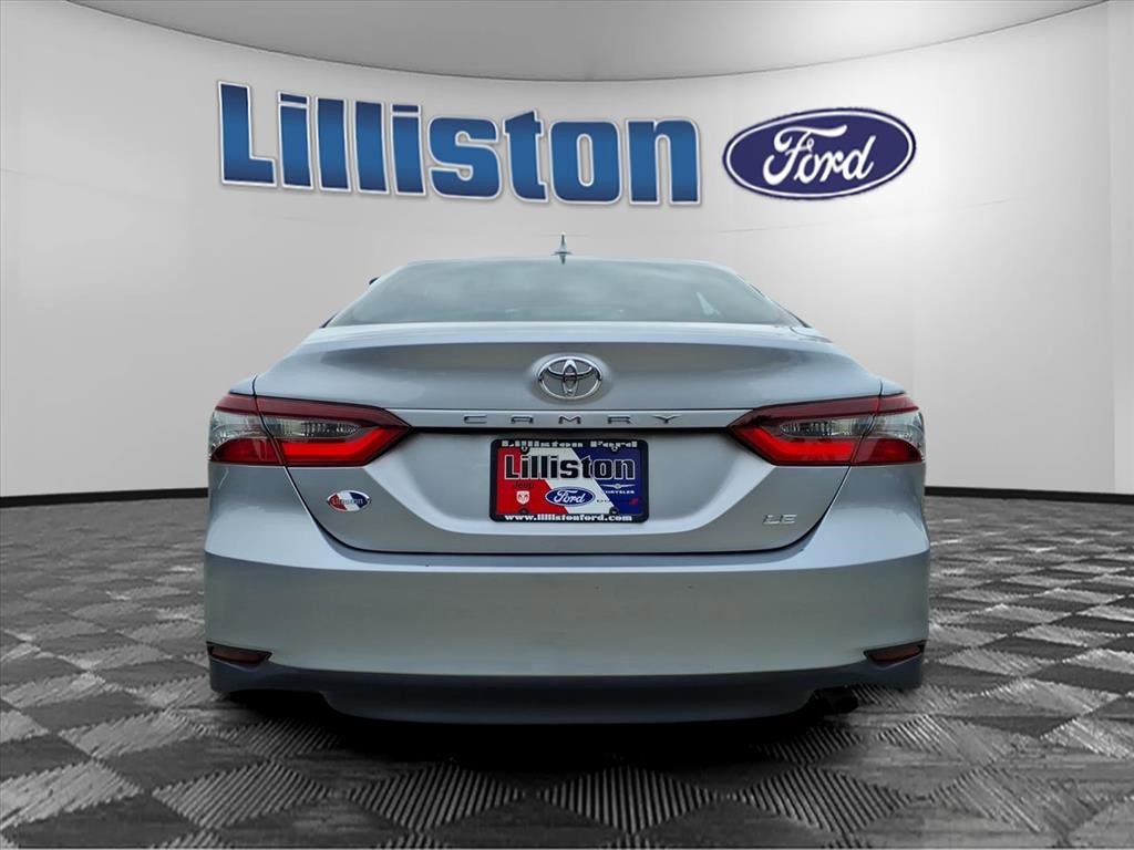 Used 2024 Toyota Camry LE image 5